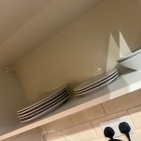 Appartement Large Modern Studio Flat à Londres Extérieur photo